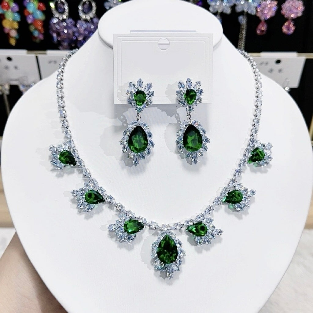 Emerald Blossom – Regal Crystal Jewelry Set